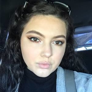 Meet your Posher, Kara